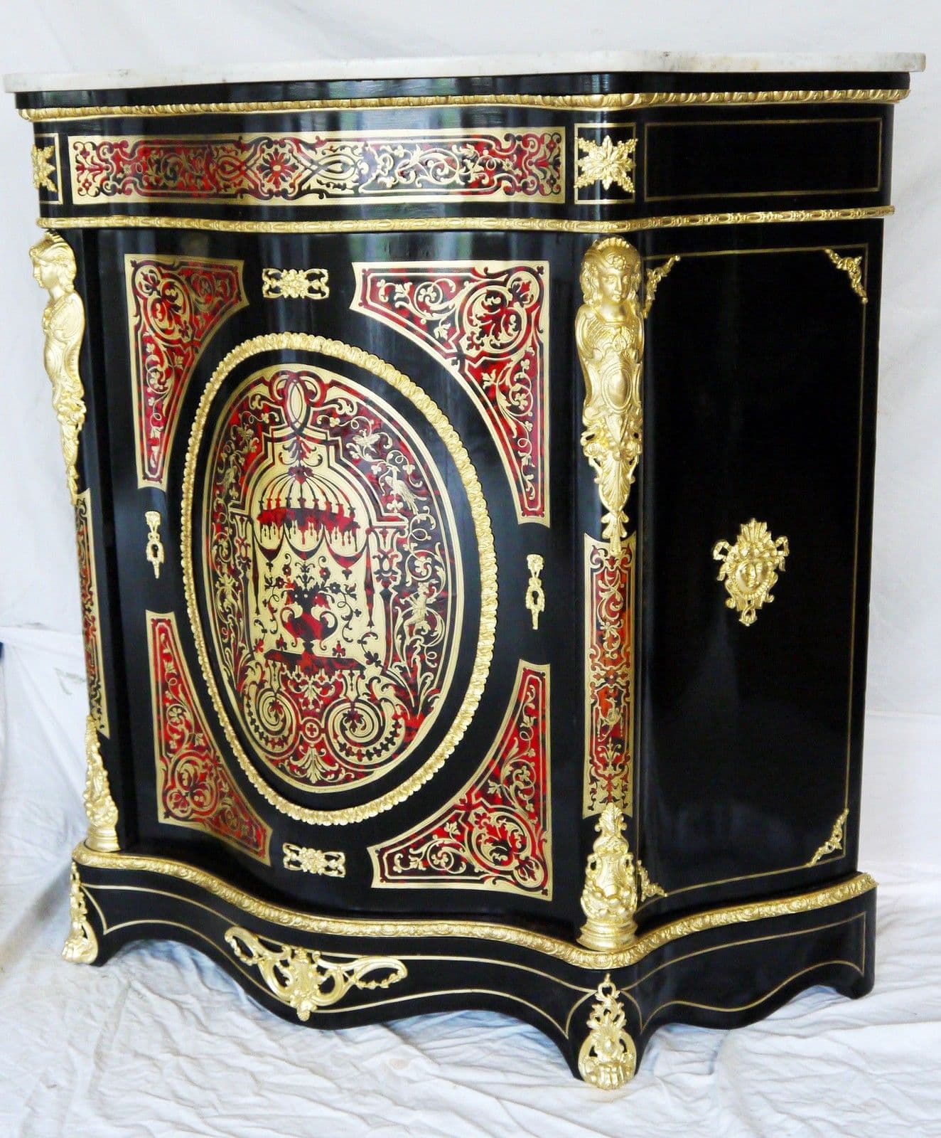 les meubles d’appui 1 porte en marqueterie Boulle