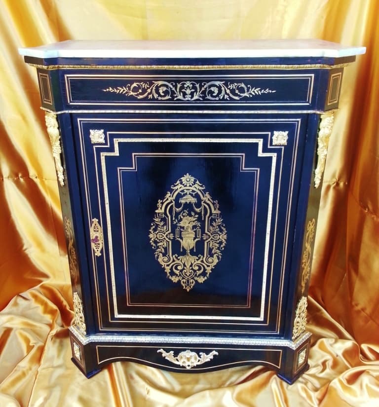 les meubles d’appui 1 porte en marqueterie Boulle