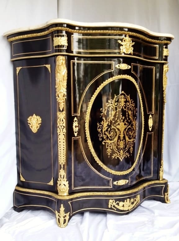 les meubles d’appui 1 porte en marqueterie Boulle
