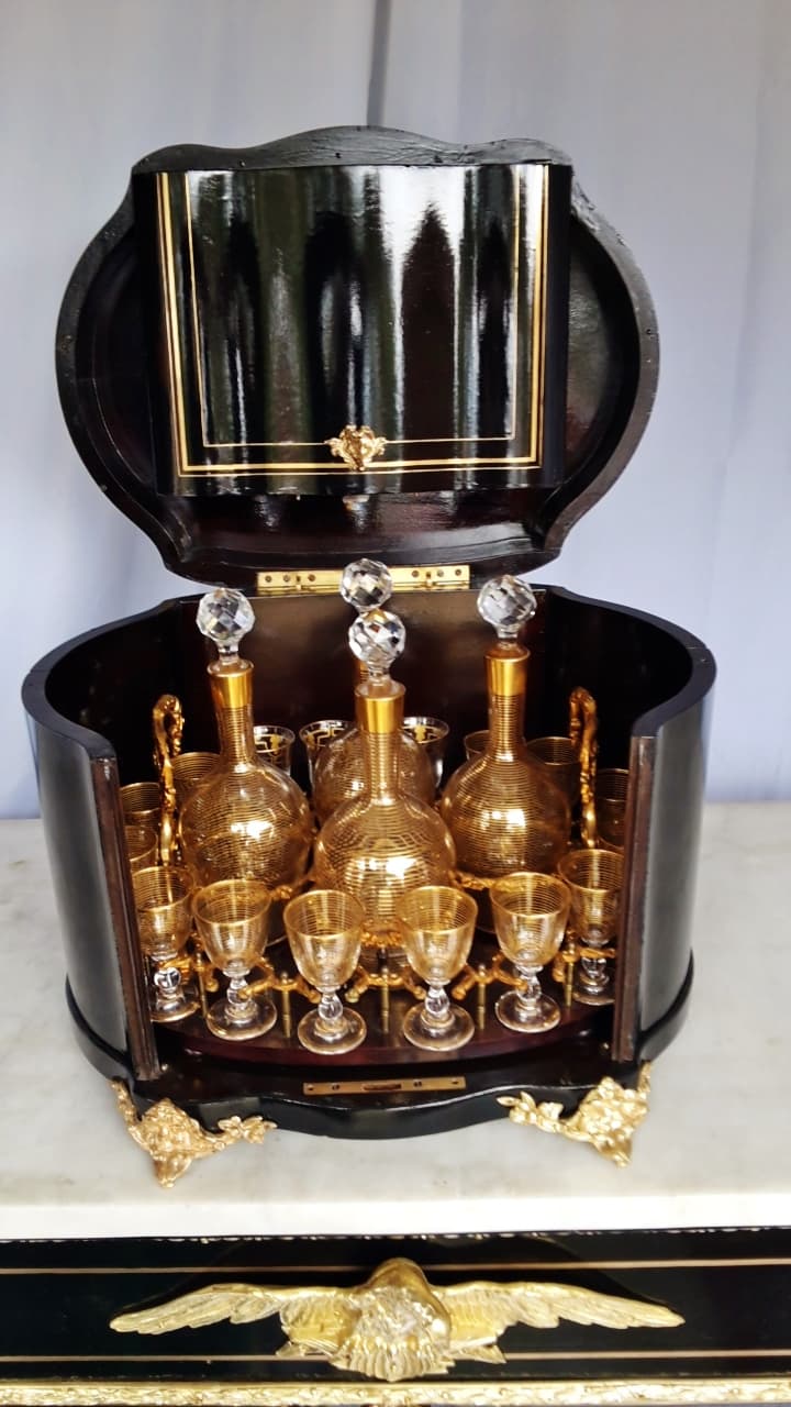 les meubles et objets de prestige