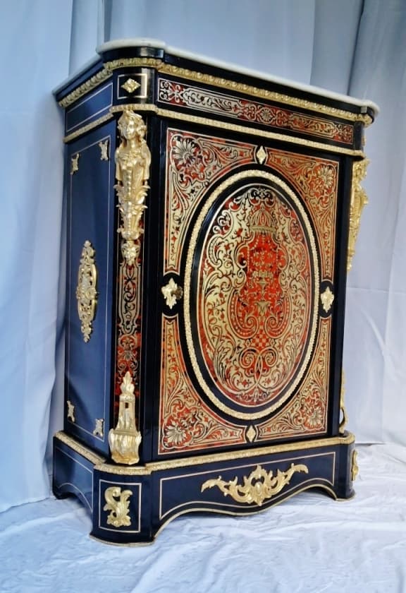 les meubles d’appui 1 porte en marqueterie Boulle