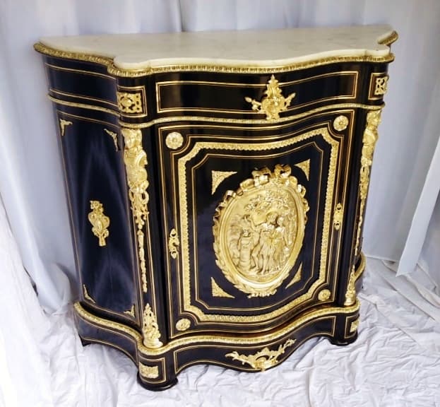 les meubles d’appui 1 porte en marqueterie Boulle