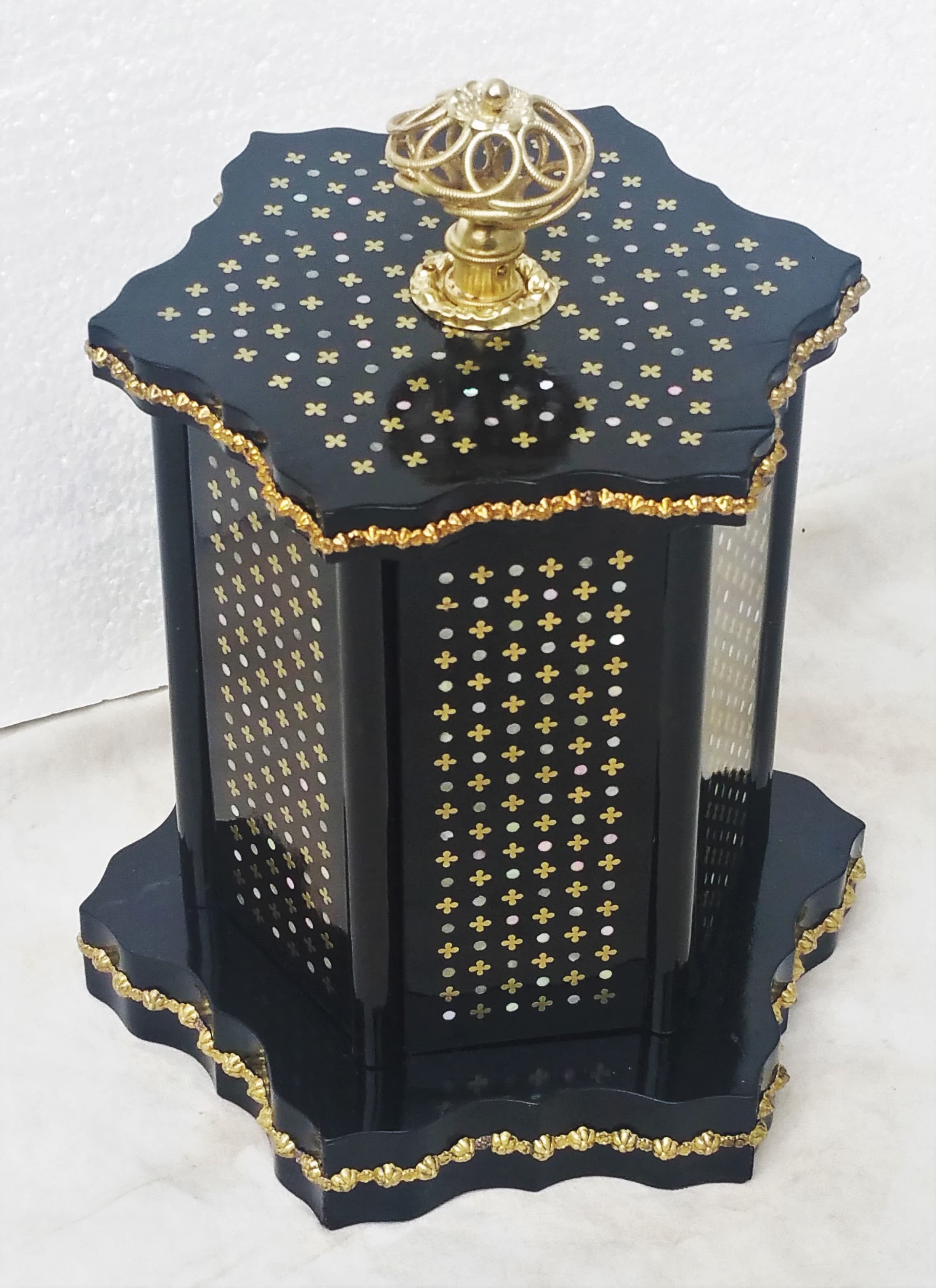 La marqueterie à la Reine