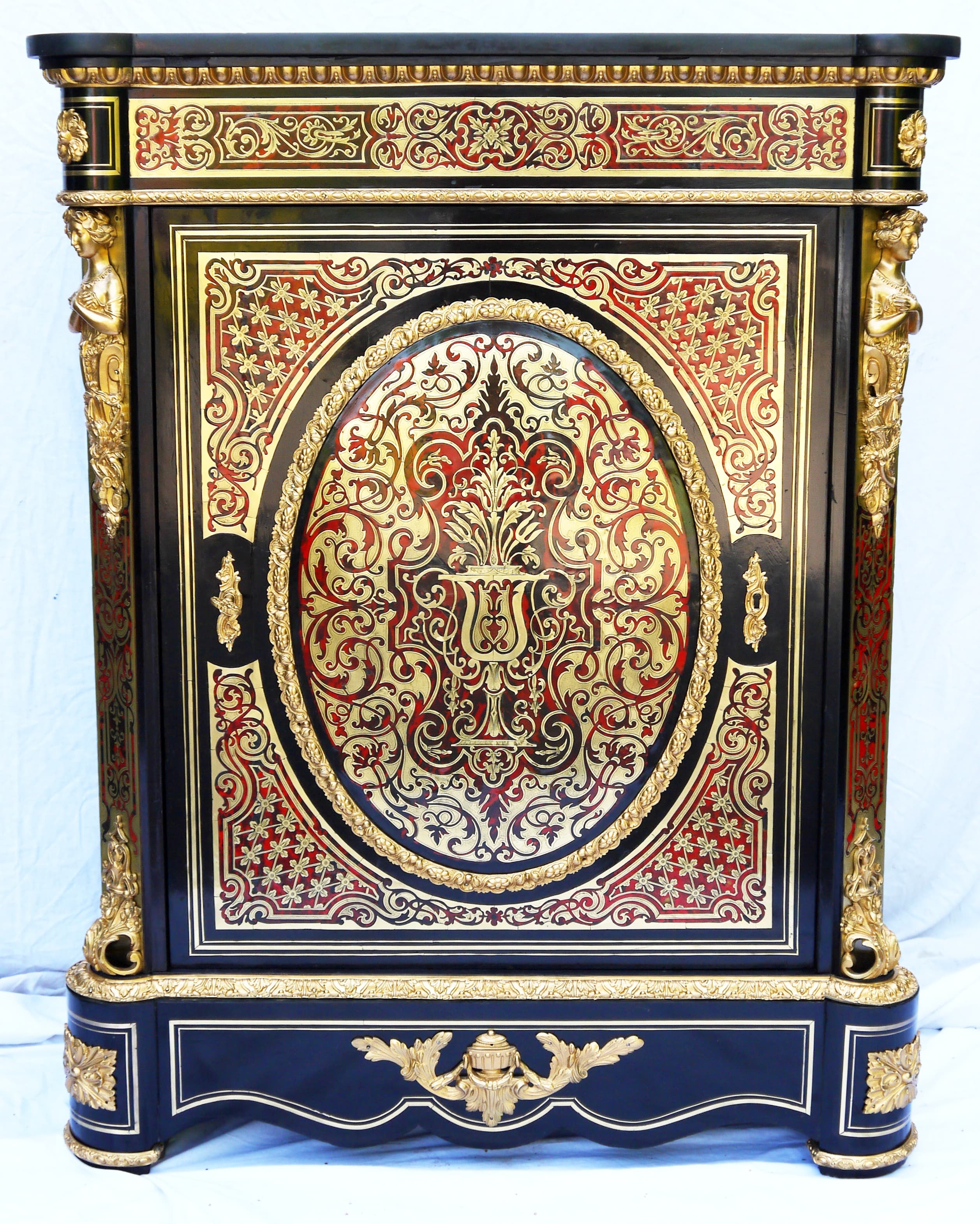 les meubles d’appui 1 porte en marqueterie Boulle