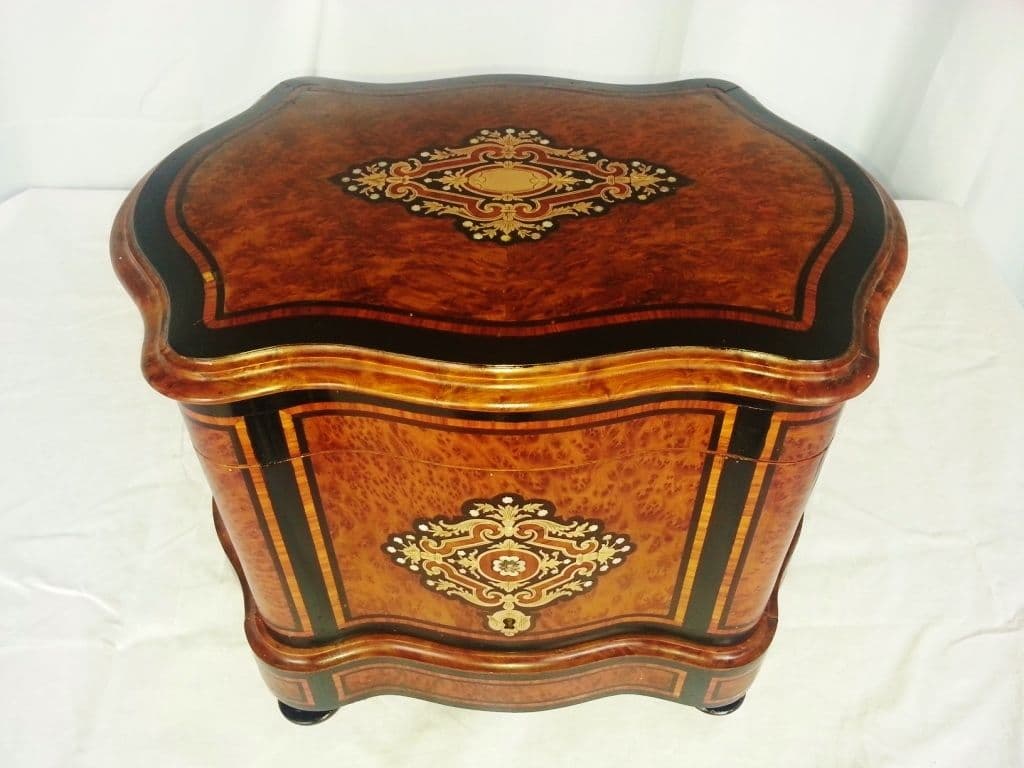 Les caves à liqueur Boulle