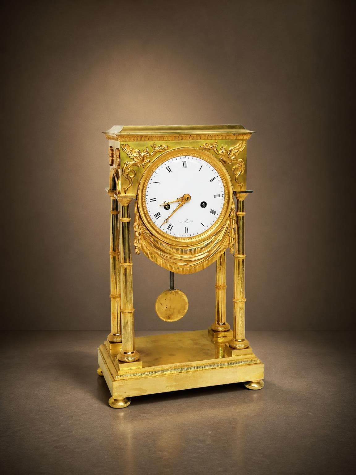 Pendule à colonnes bronze doré directoire /empire circa 1800