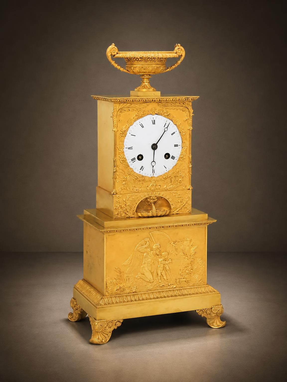 Pendule borne bronze doré empire Napoléon circa 1810