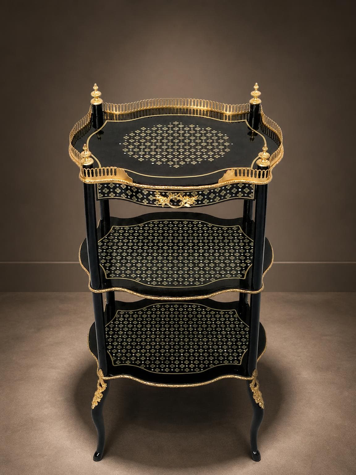 sellette 3 plateaux marqueterie Boulle à la reine Napoléon III