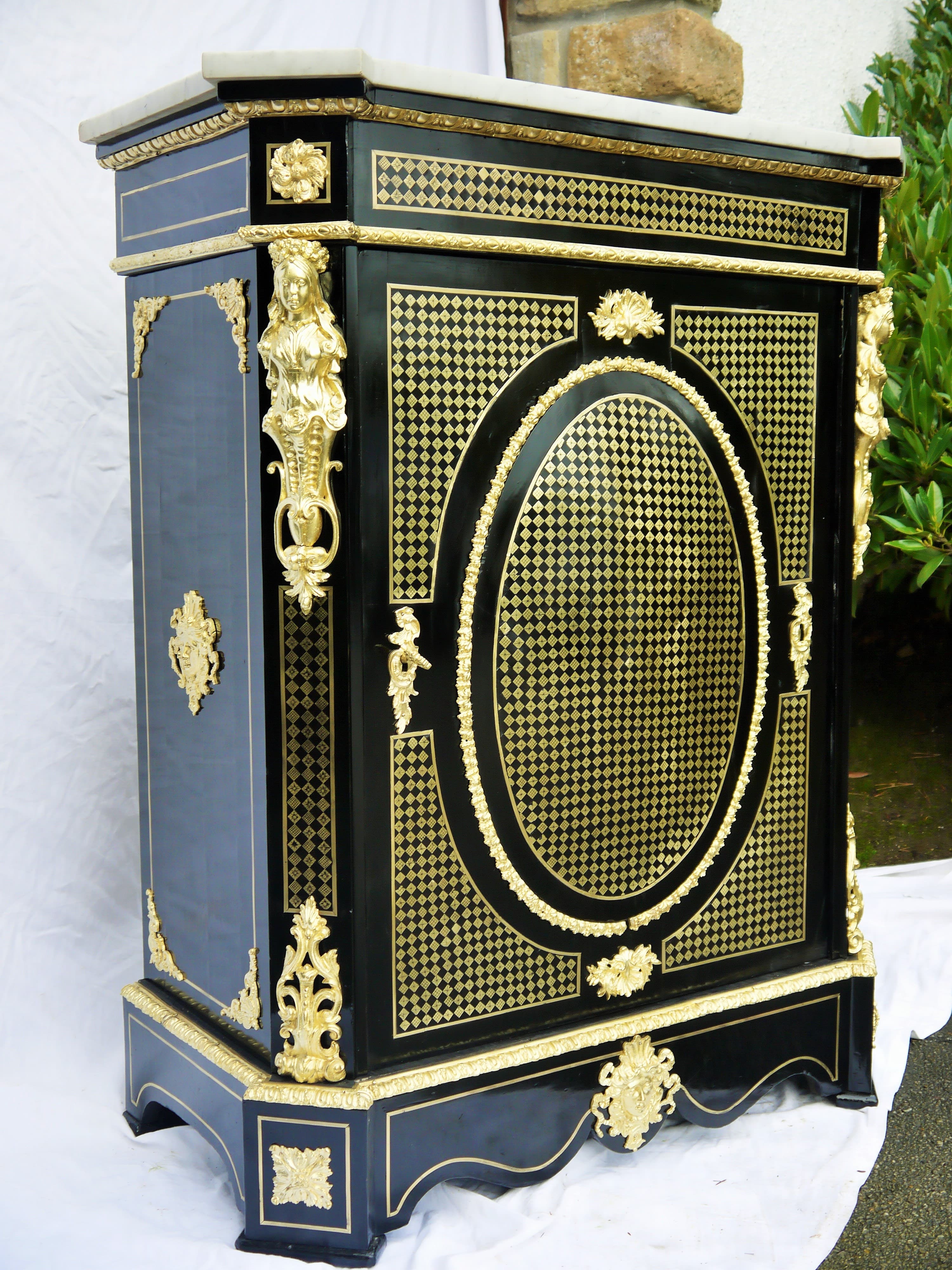 les meubles et objets de prestige