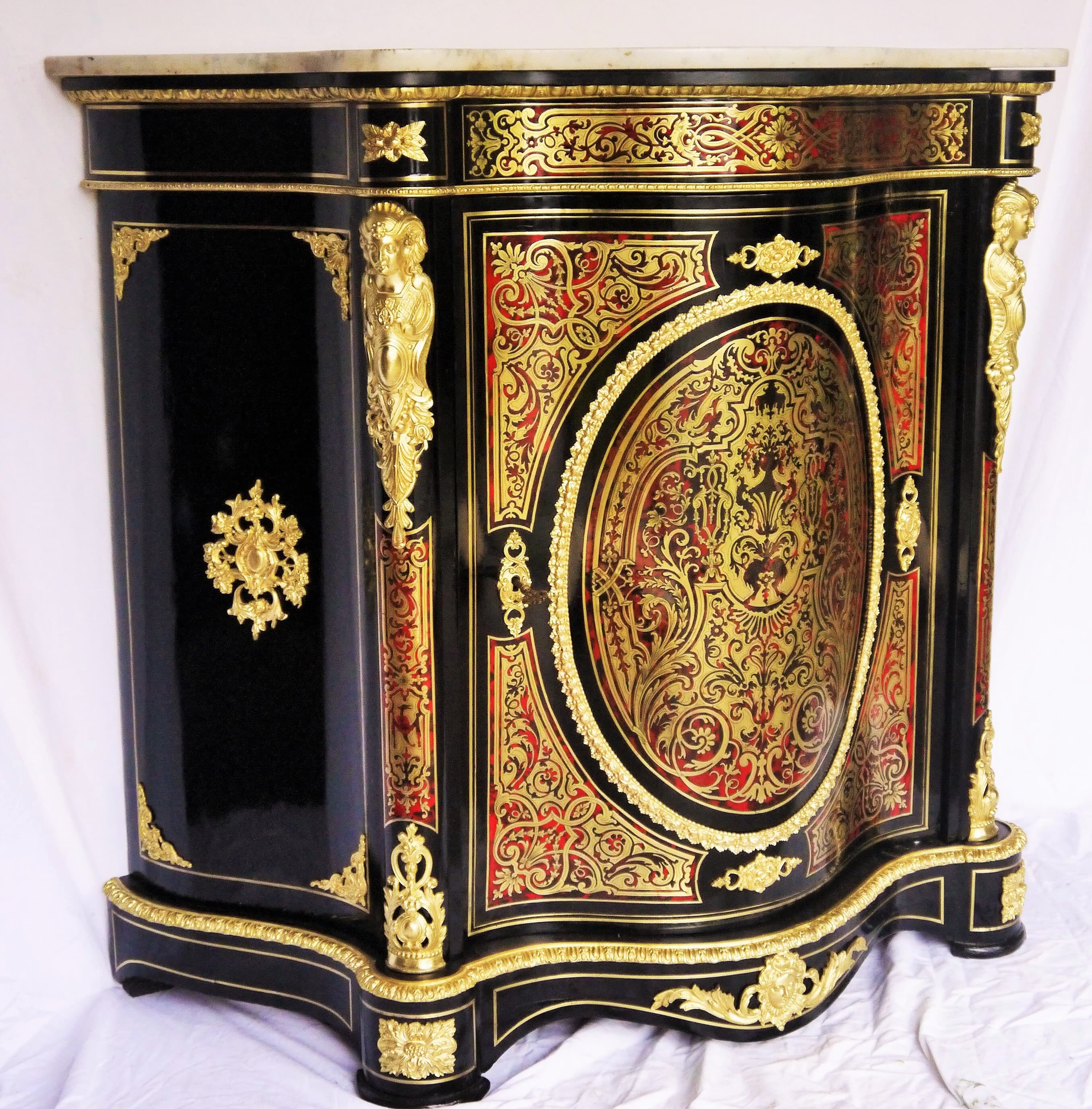 les meubles d’appui 1 porte en marqueterie Boulle