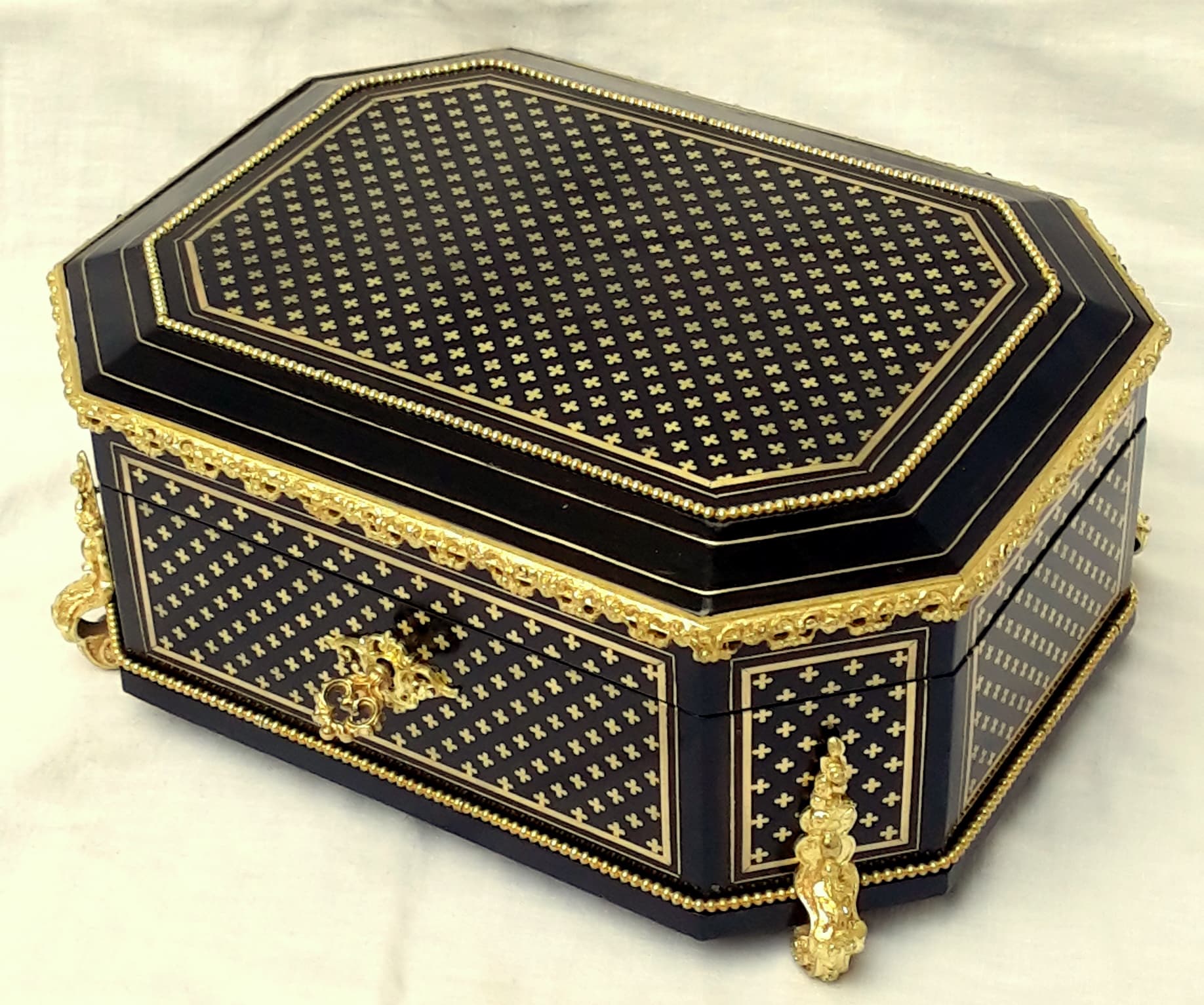 La marqueterie à la Reine