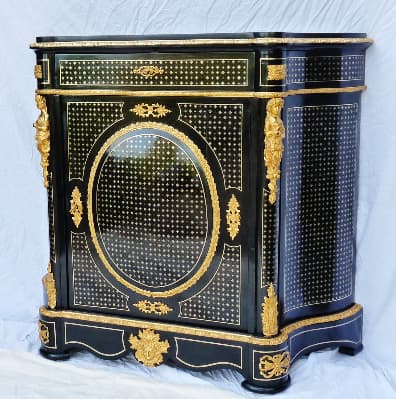 les meubles et objets de prestige